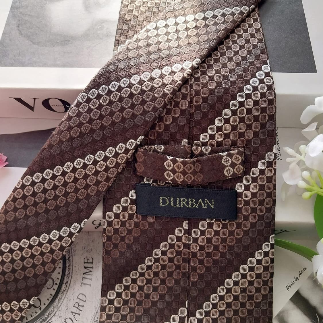 더반 실크 브라운 기하 스트라이프 패턴 넥타이 9cm A등급 K1753
 상품이미지6