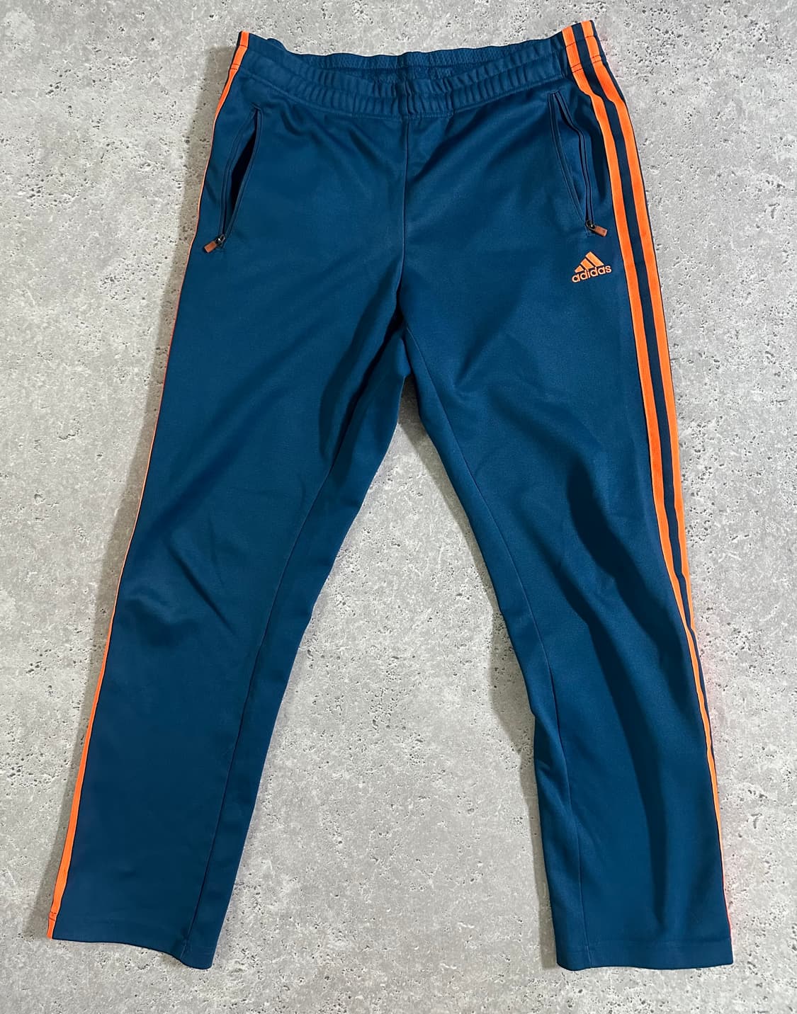 올드스쿨 퍼포먼스 트랙탑 & 트랙팬츠 셋업 상품이미지8