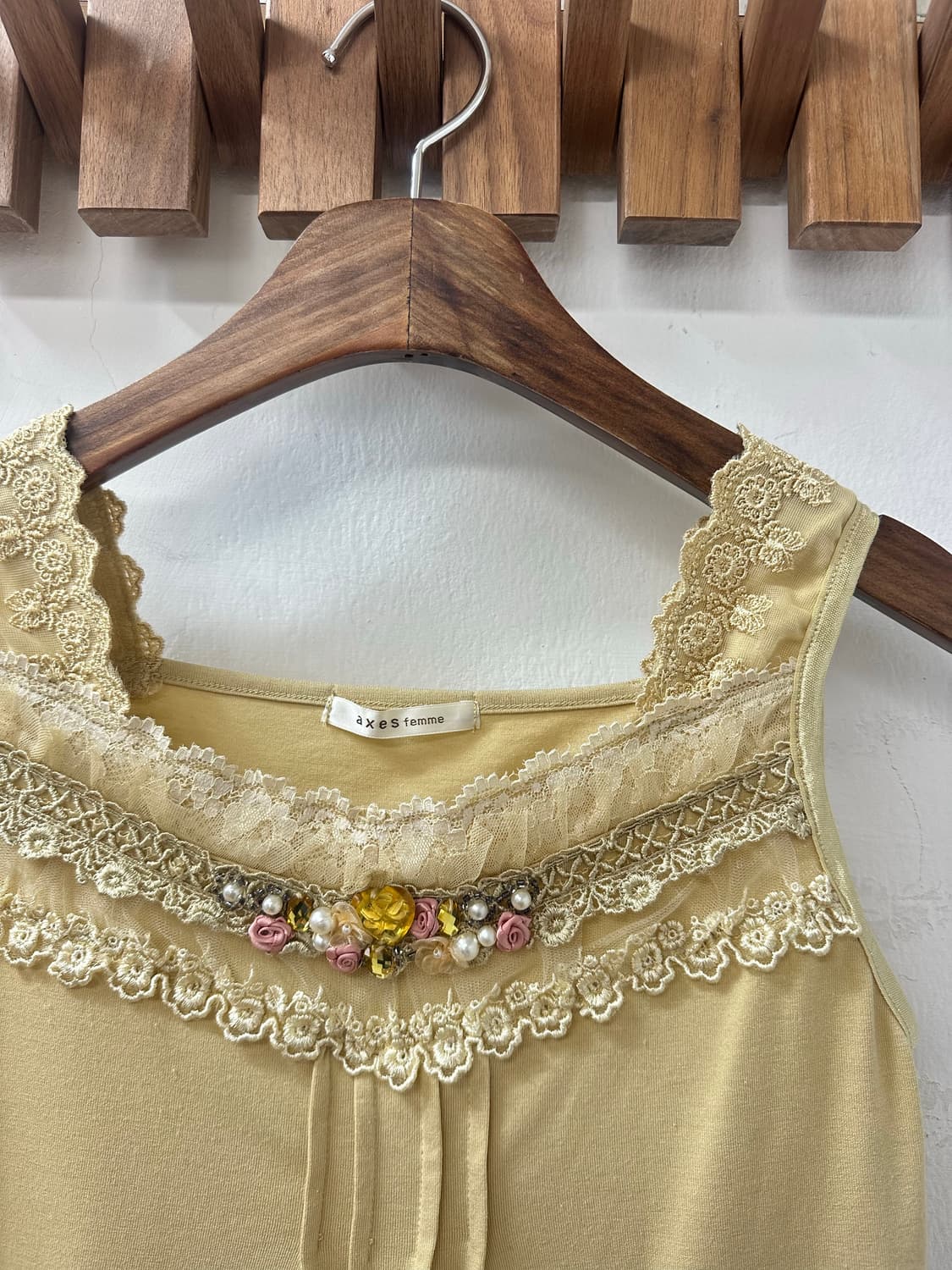 Axes femme 엑시즈팜 레이스 트리밍 슬리브리스 탑 상품이미지2