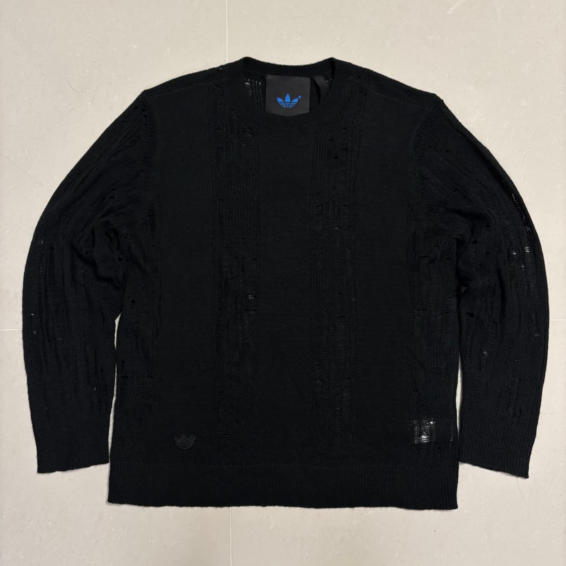 정품 아디다스 데미지 펀칭 니트 블랙 상품이미지2