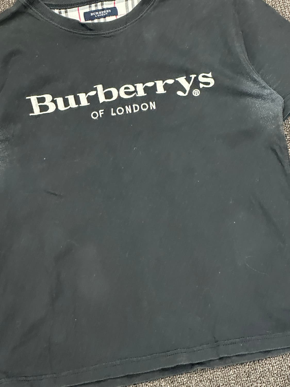 OS)Burberry vintage 여성 블랙 레터링 반팔 상품이미지2