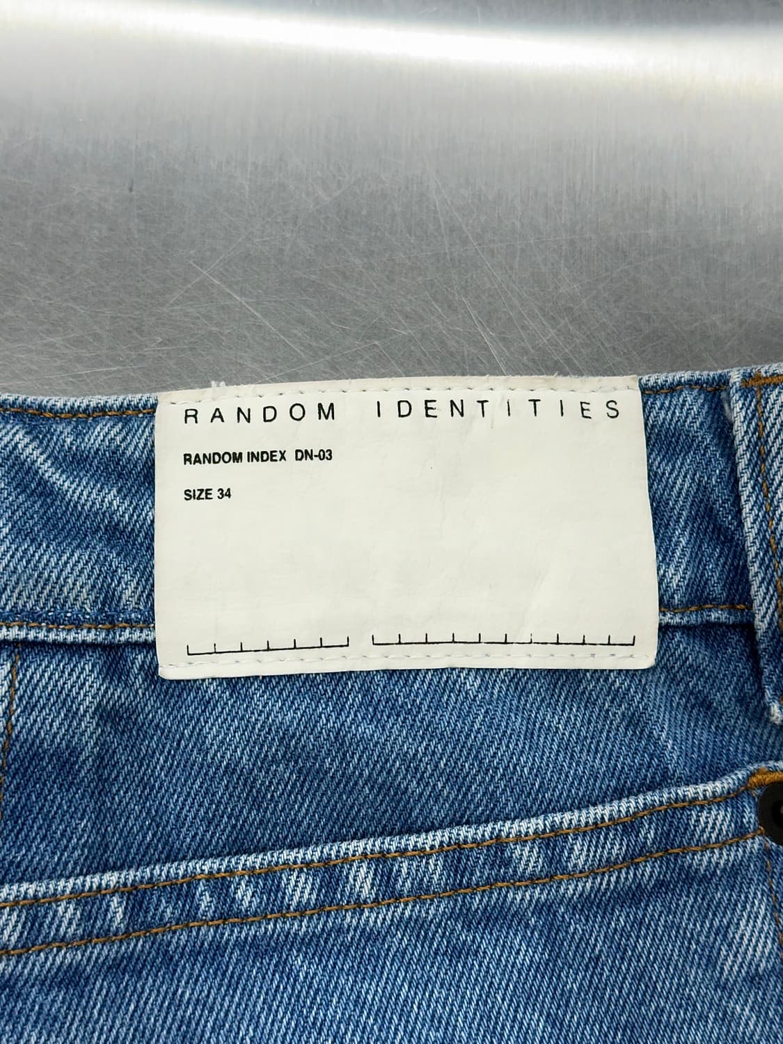 랜덤 아이덴티티 우븐 컷 백 블루 데님 팬츠 상품이미지10