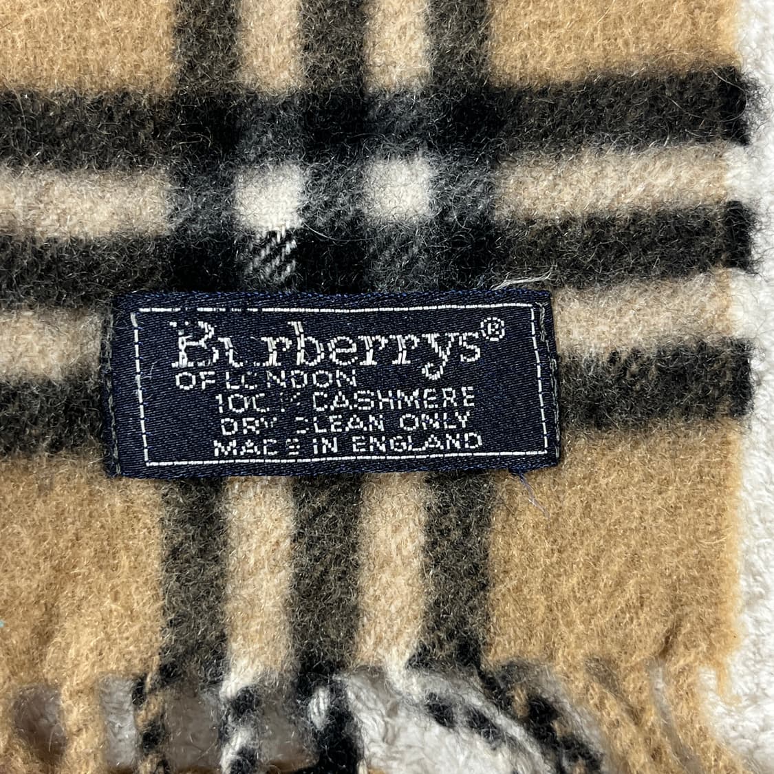 버버리 캐시미어 100 체크 머플러 상품이미지2