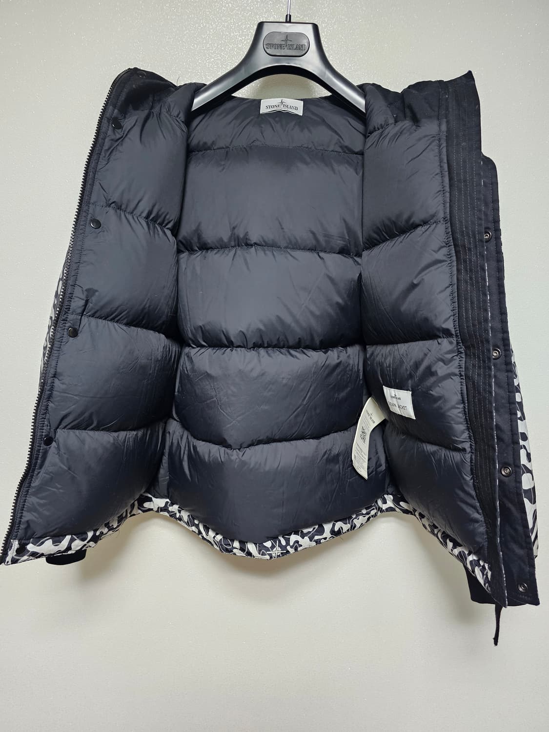 스톤아일랜드 주니어 리플렉티브 패딩 12Y 상품이미지6