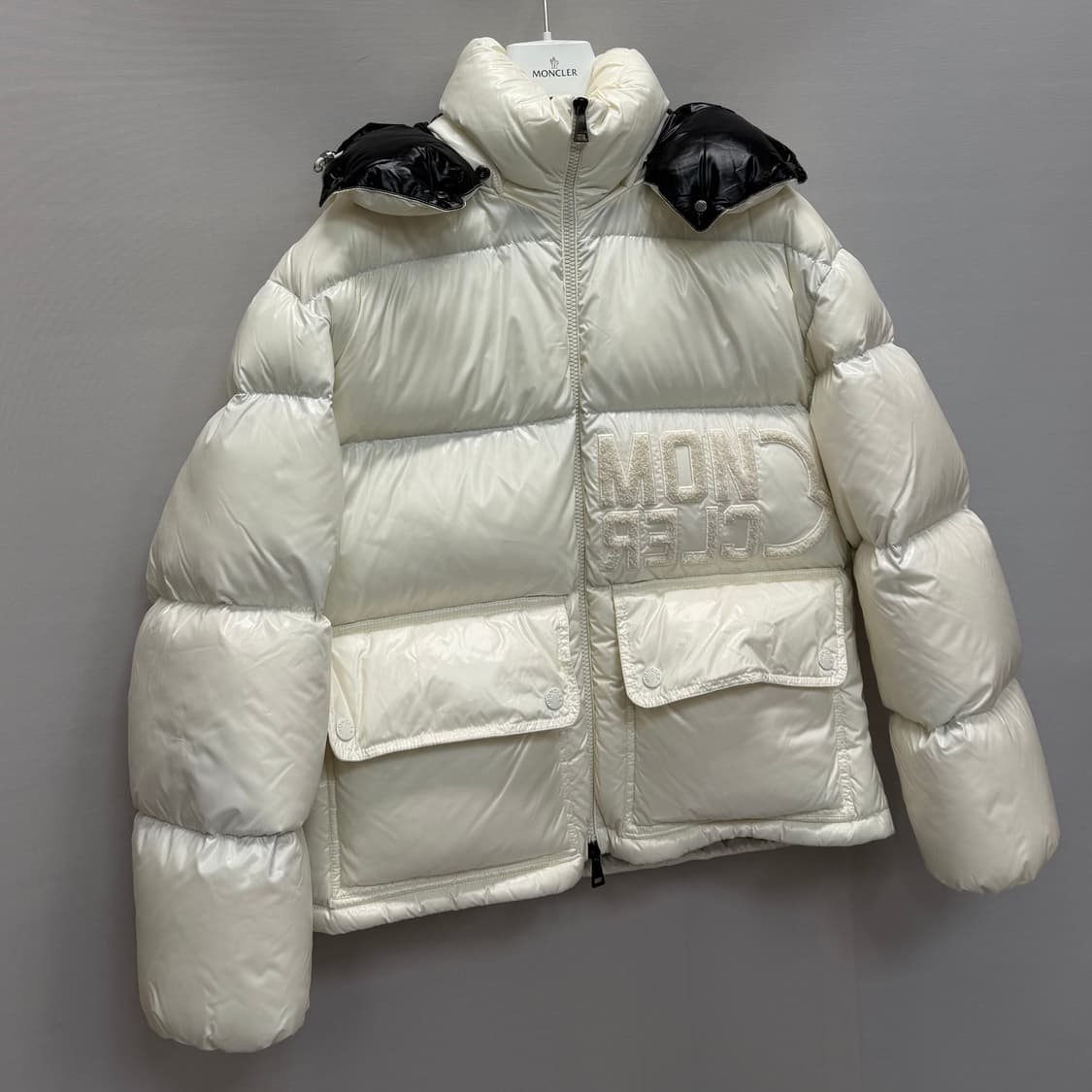 몽클레르 아베이 패딩재킷 (66)  상품이미지2