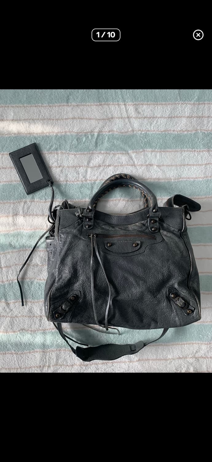 발렌시아가 클래식 시티 벨로백 볼케닉 락 상품이미지1