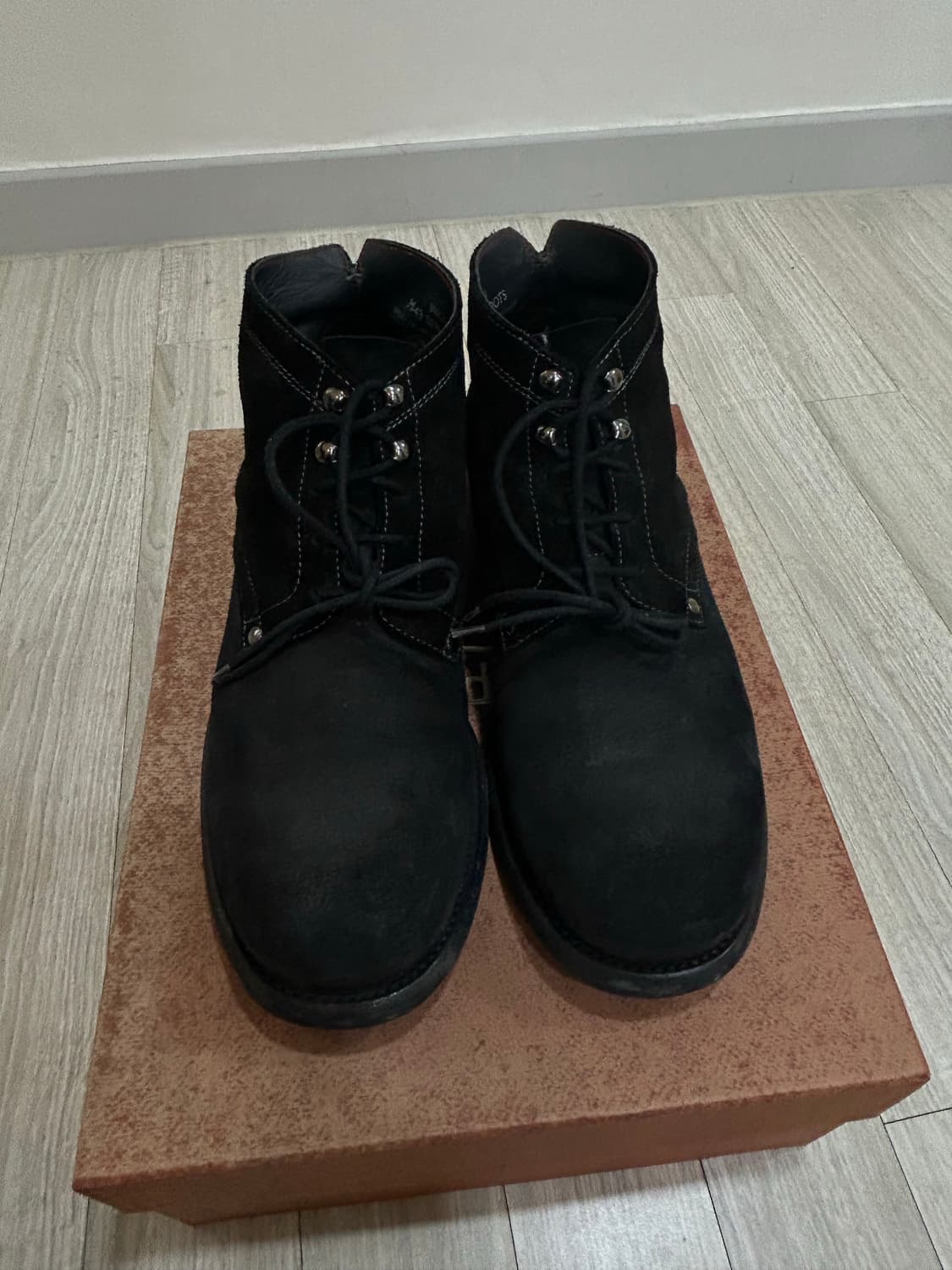 그라더스 부츠 스웨이드 블랙 상품이미지1