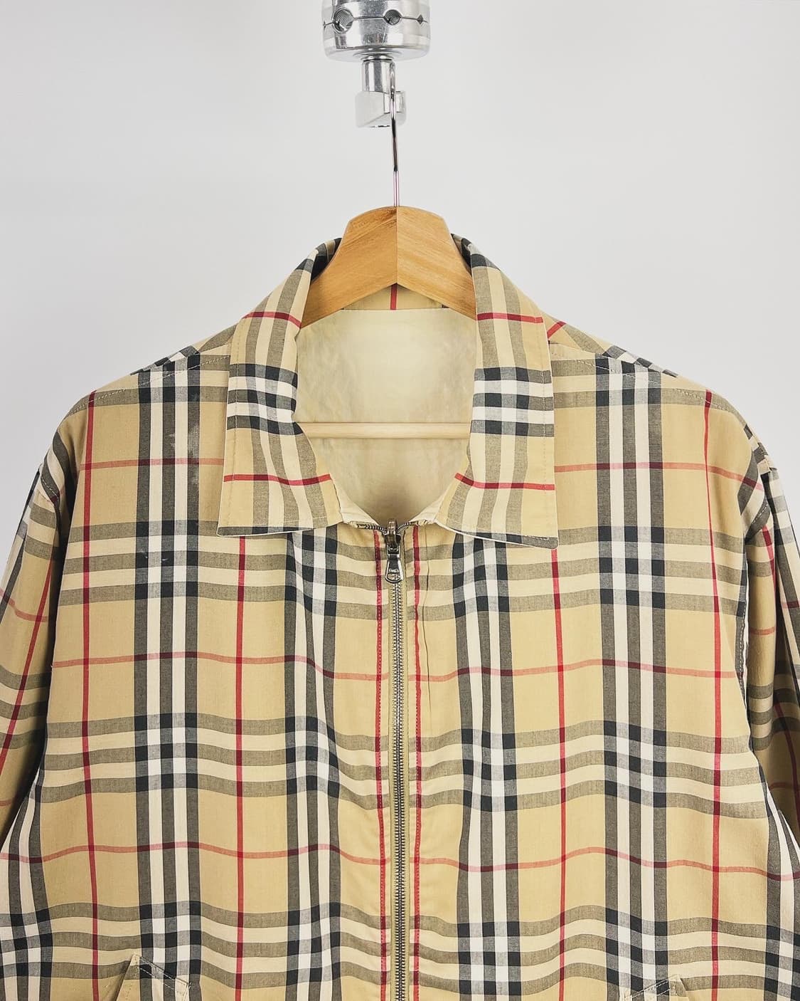 버버리 베이지 노바체크 리버시블 블루종 자켓 상품이미지3