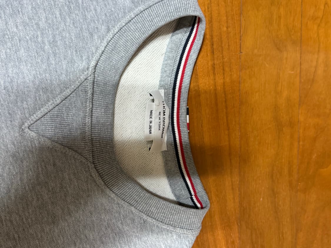 톰브라운 맨투맨 3 상품이미지8