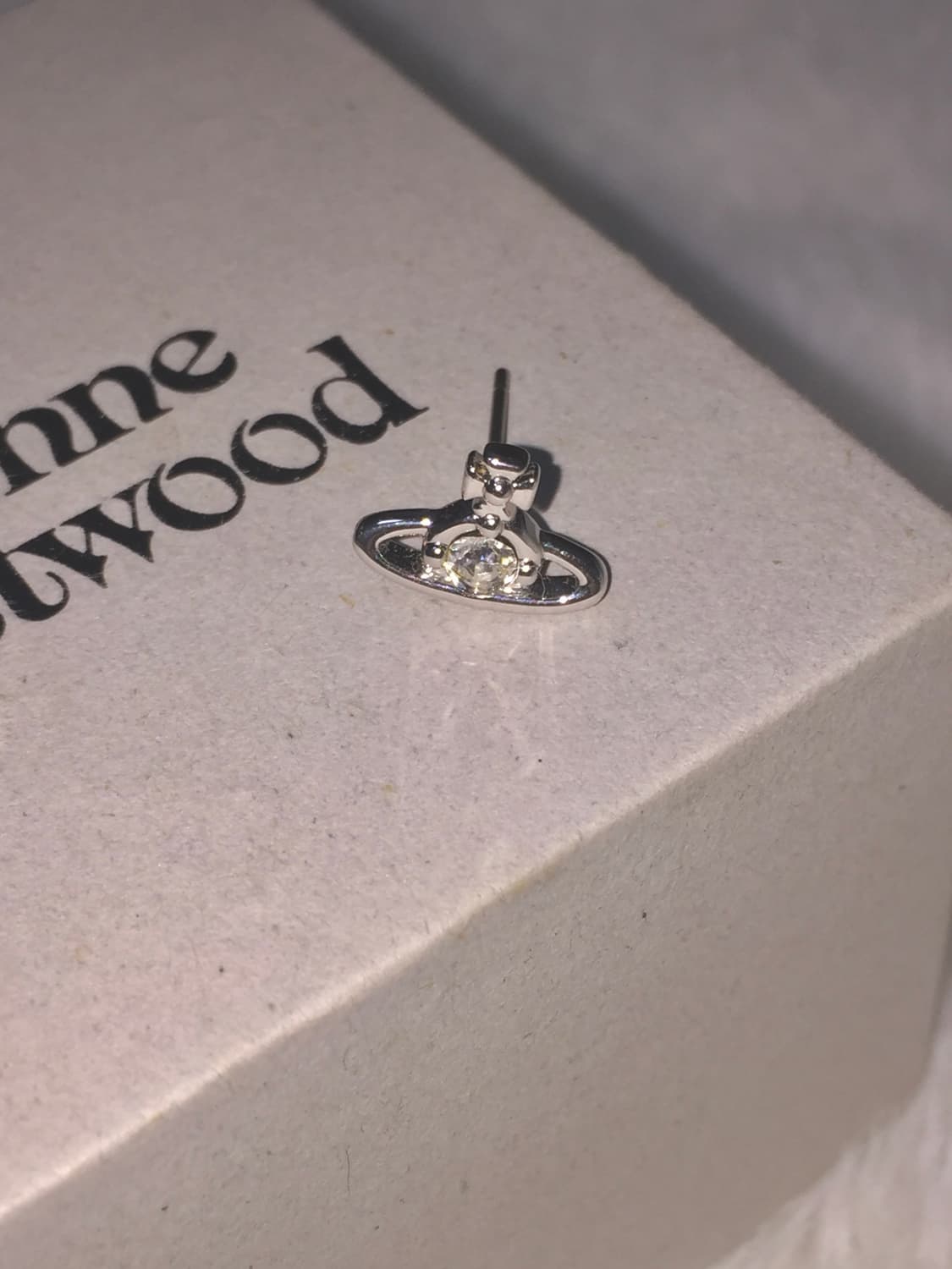 비비안웨스트우드 나노 솔리테르 귀걸이 상품이미지5