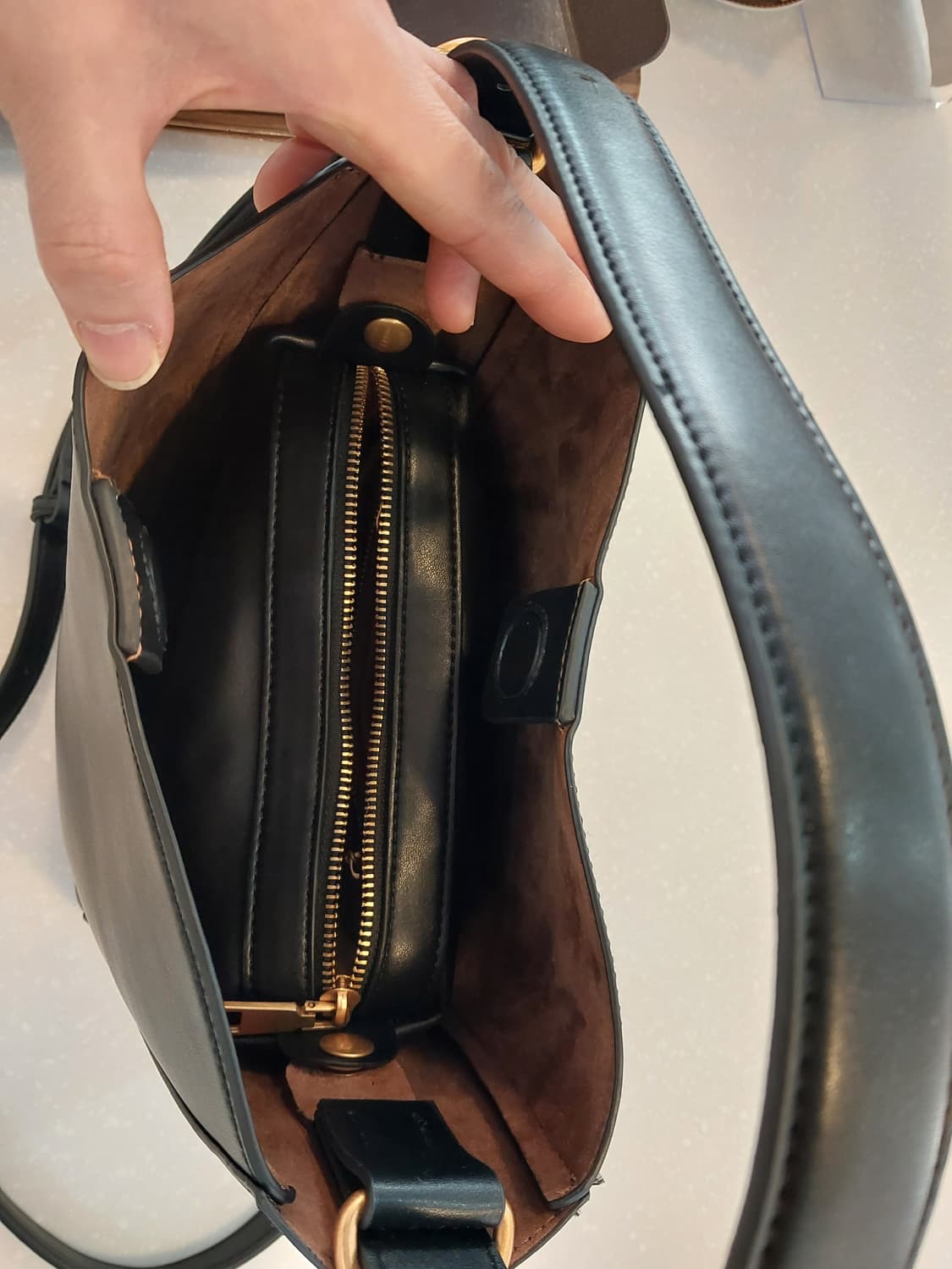 자라 ZARA  버킷백 블랙 + 파우치 세트 상품이미지3