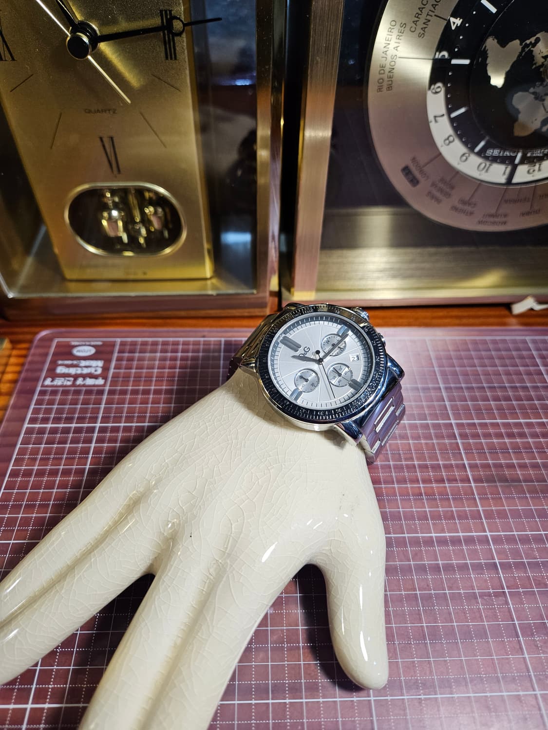 돌체앤가바나 메탈 쿼츠 시계 상품이미지2