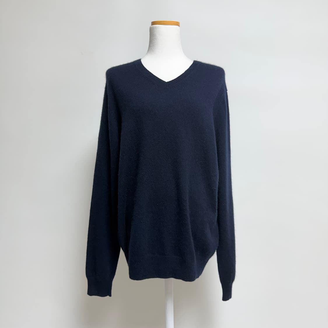 [캐시미어 100%] 유니클로 브이넥 네이비 니트 XL 상품이미지1