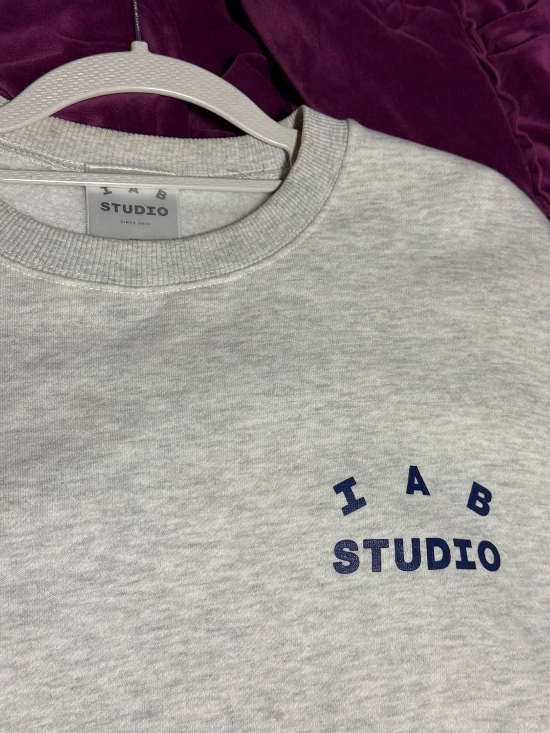 아이앱 스튜디오 라이트그레이 맨투맨 XL 상품이미지2