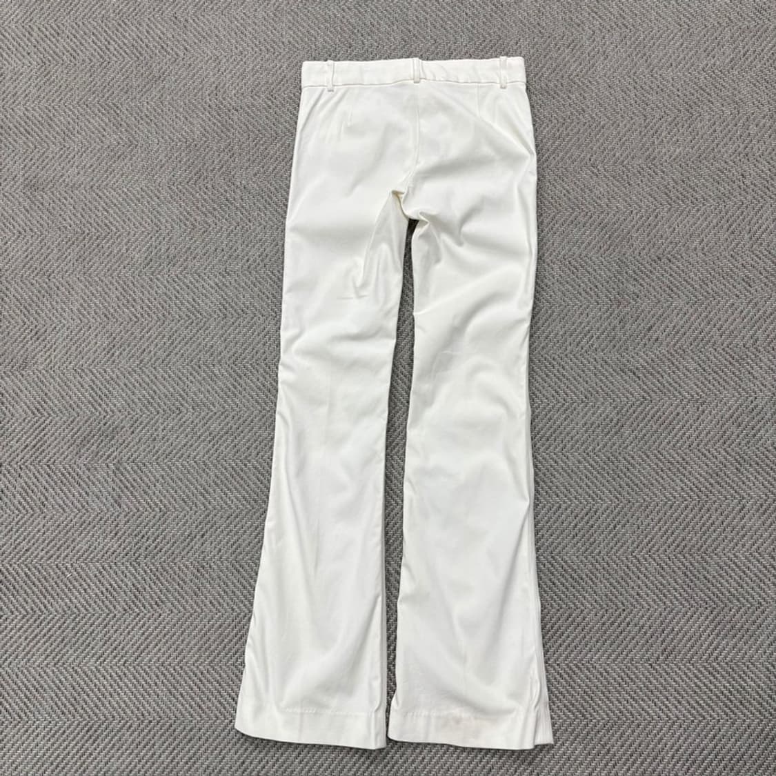 띠어리 화이트 부츠컷 팬츠  v0268 상품이미지2