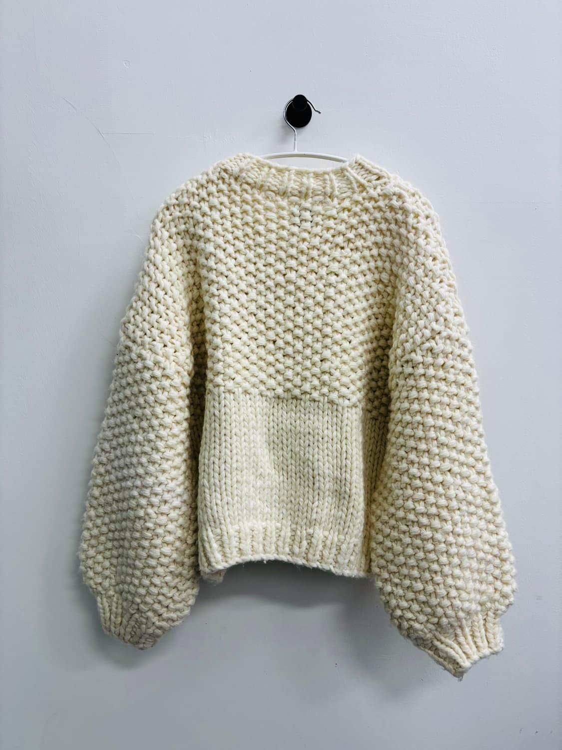 베뉴먼트 VENUMENT 핸드 니트 스웨터 상품이미지5