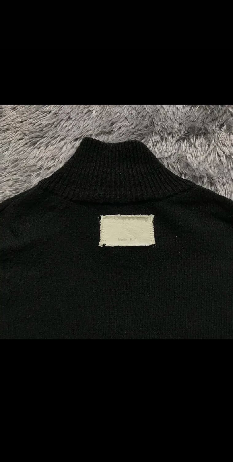 [[FREE, 23년]# 마뗑김(Matin Kim) 자수로고 니트 가디건 상품이미지4
