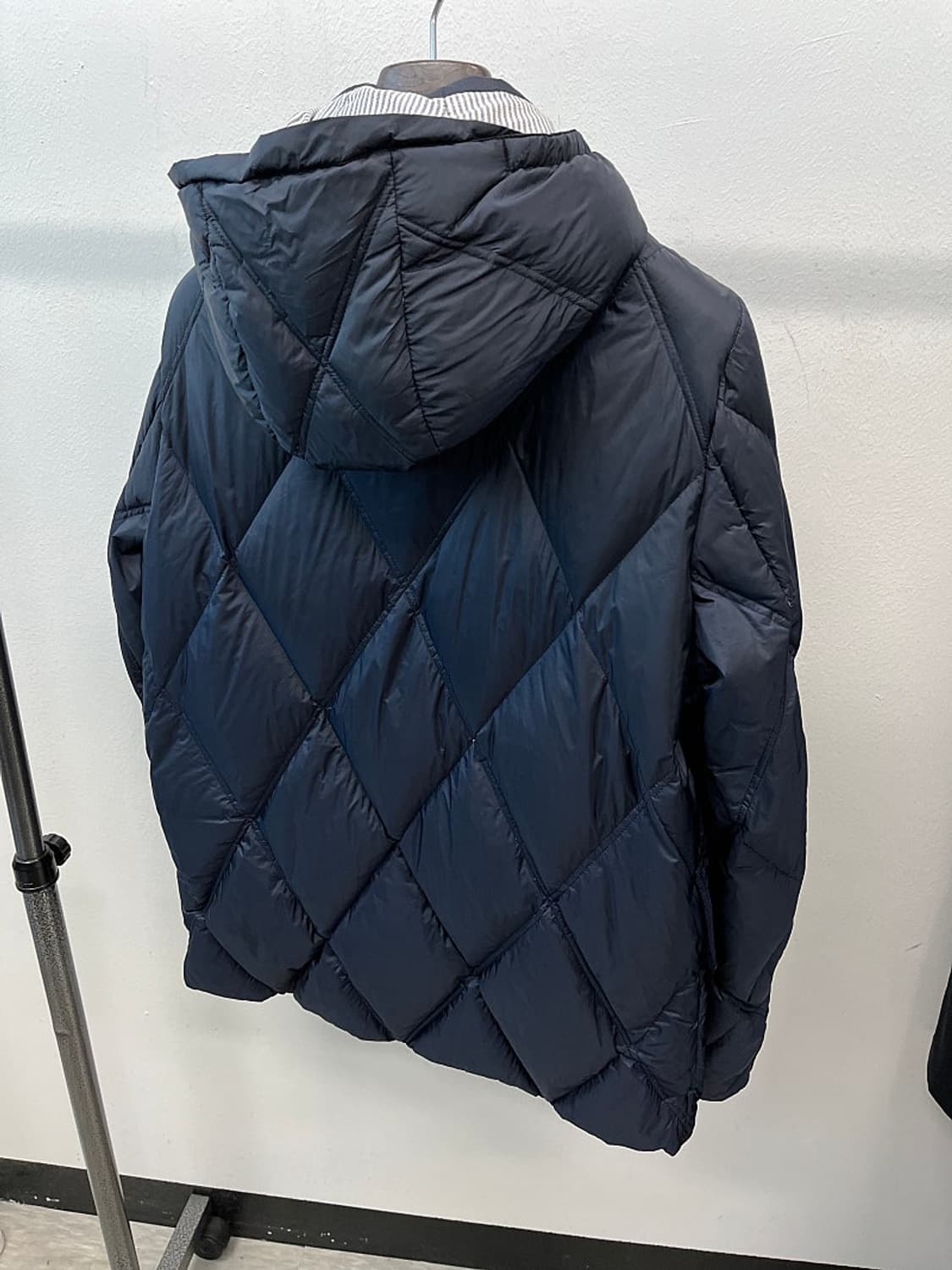 105) 몽클레어 감마블루 퀼팅다운패딩  상품이미지6
