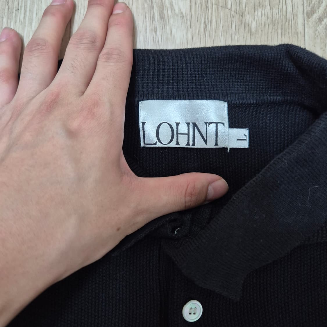 LOHNT 네이비 반팔 니트 폴로티 상품이미지4