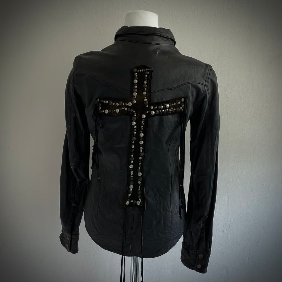 ‘Unknown’ Back Cross Leather jacket 상품이미지4