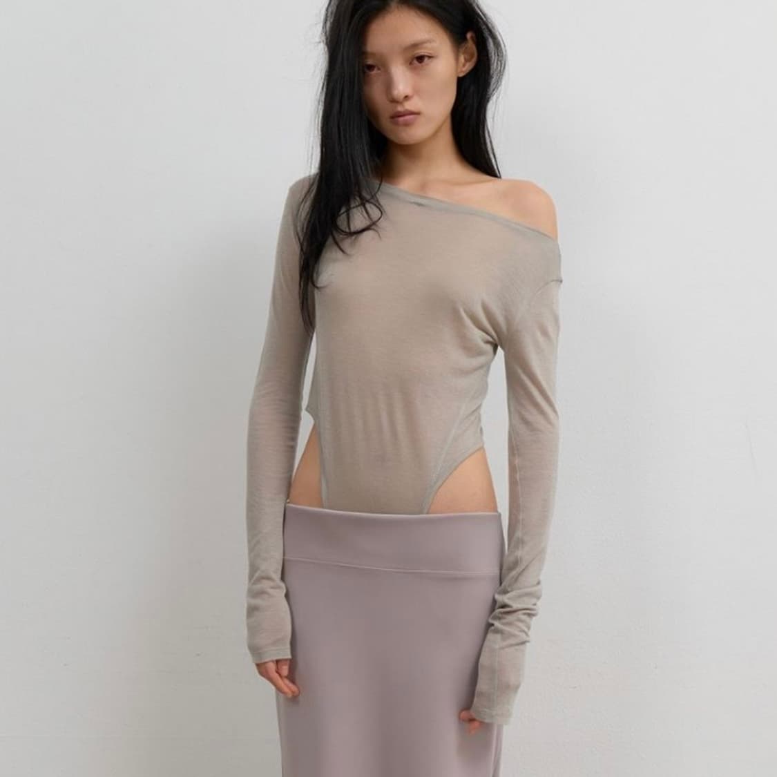 오호스_ Curved Cut Layered Tee 상품이미지2