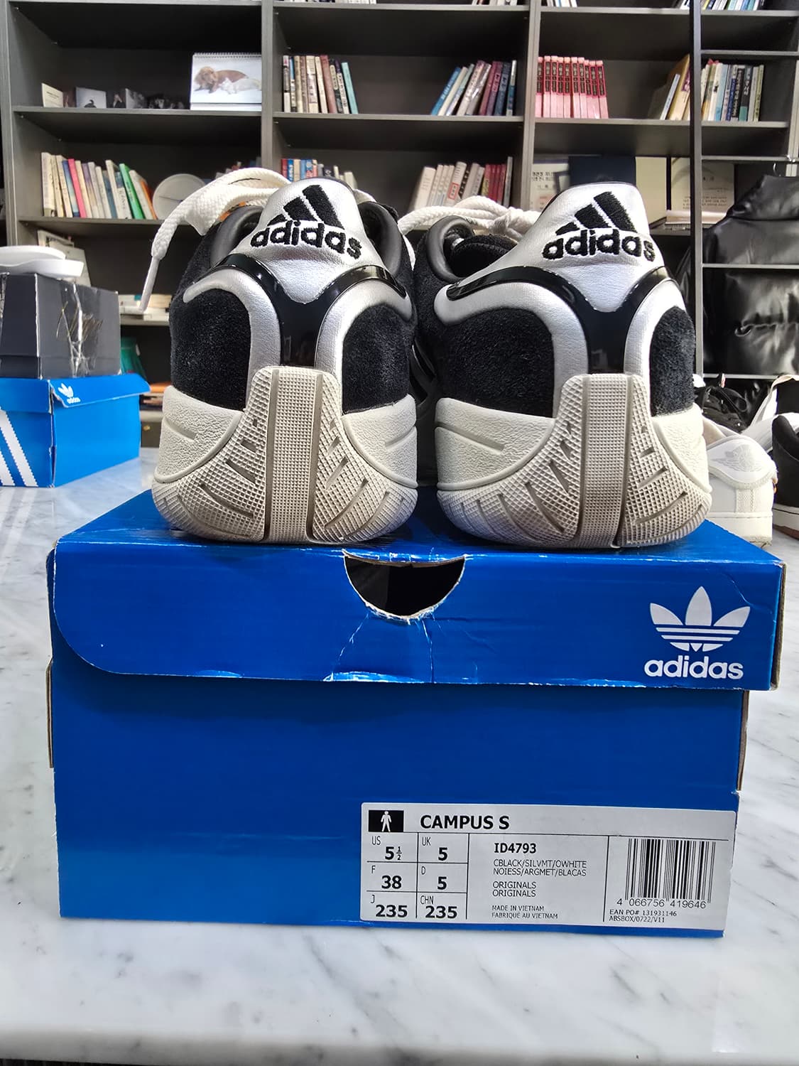 극미중고 캠퍼스x 아트모스 슈프림블랙 235 상품이미지5