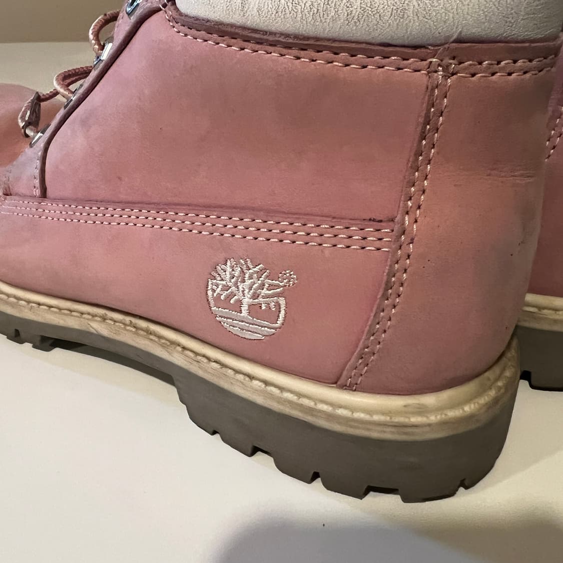 팀버랜드 넬리 워터프루프 추카 부츠 미디엄 핑크 상품이미지4