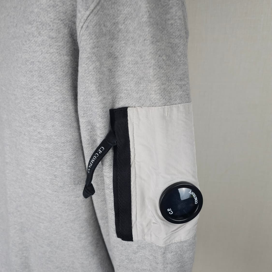 CP컴퍼니 맨투맨 남자105사이즈  상품이미지6