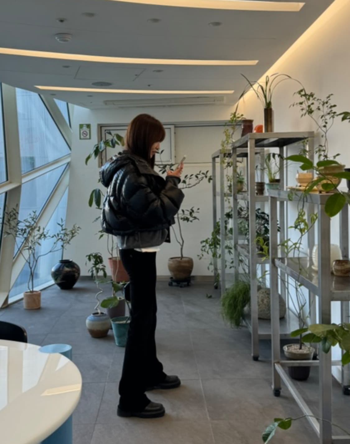 AECA 에이카화이트 글로시 덕다운 유광 패딩 상품이미지3