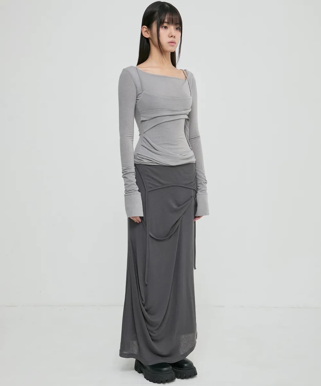 새상품)플레어업 드레이프 롱스커트 다크그레이 상품이미지2