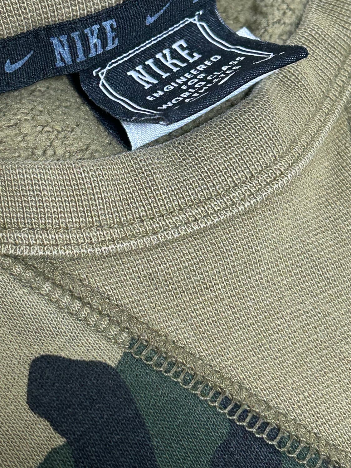 나이키 카모 스웻셔츠 상품이미지4