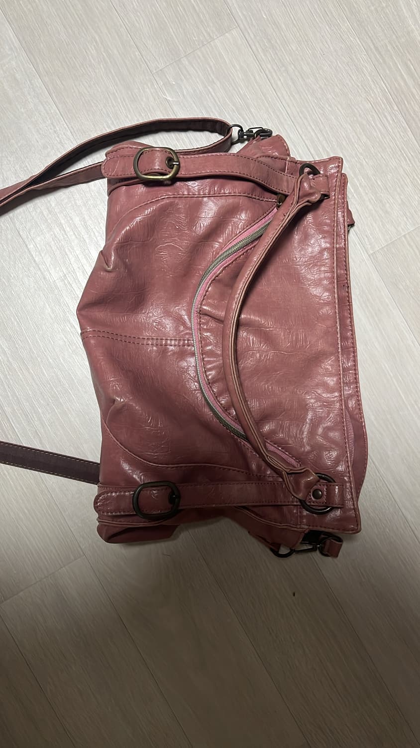 빈티지 가죽 크로스백 상품이미지1