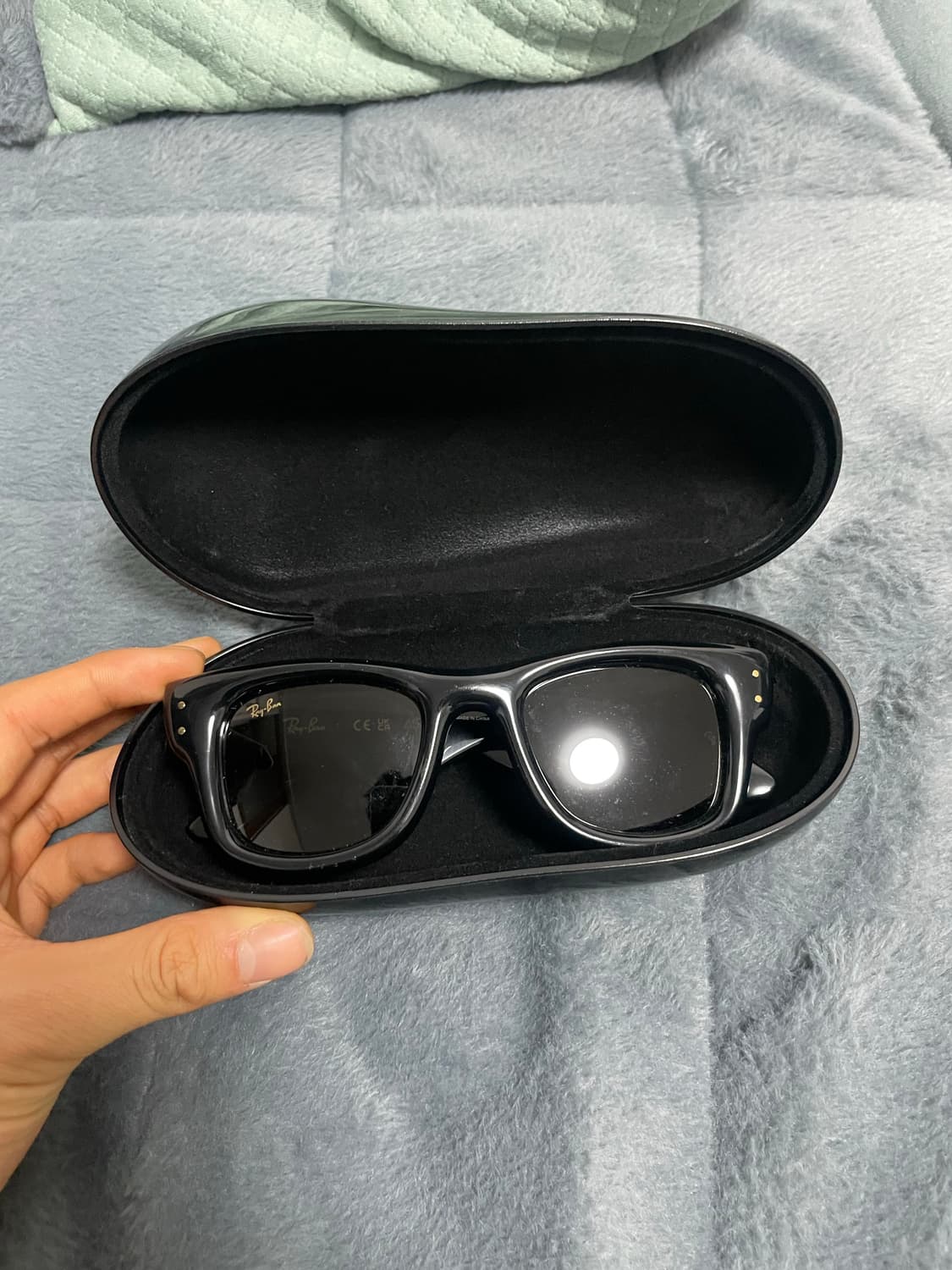 레이밴 x 에이셉 라키 웨이페어러 푸퍼 폴리쉬드 블랙 프레임 상품이미지4