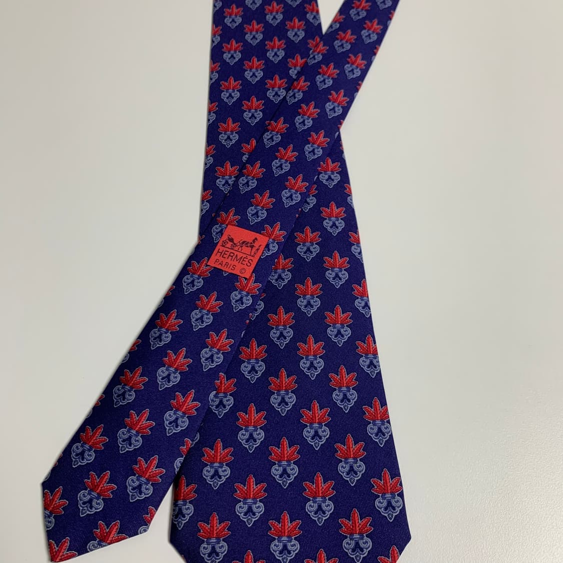 에르메스(HERMES) 프랑스 100실크 명품넥타이 A+등급 8.5cm 상품이미지4