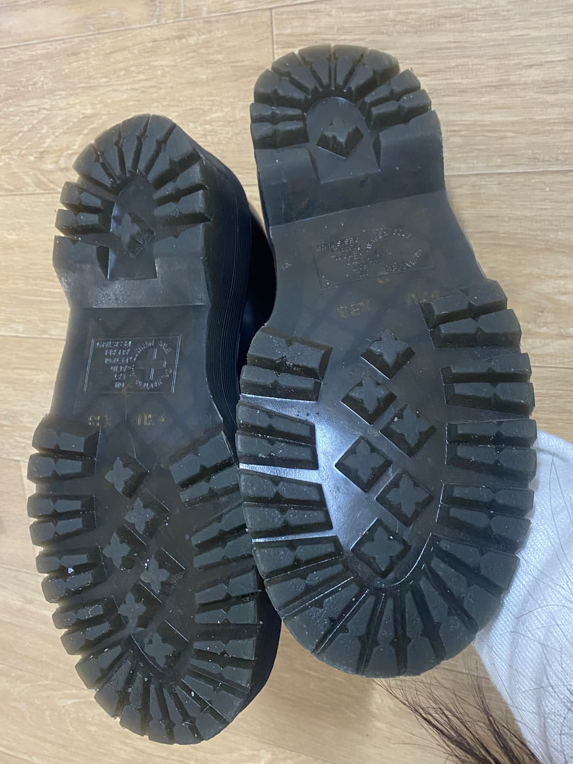 닥터마틴 1461쿼드 230 상품이미지4