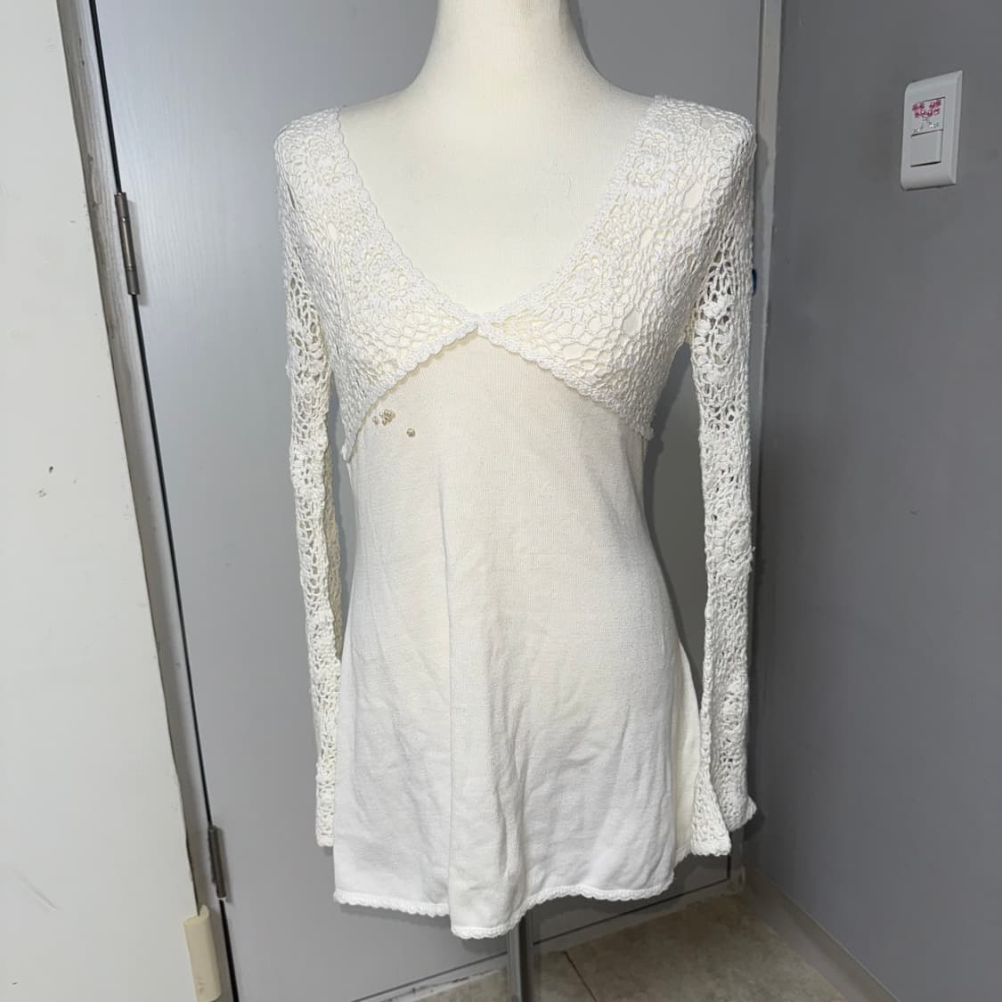 브이넥 크로쉐 니트  상품이미지3