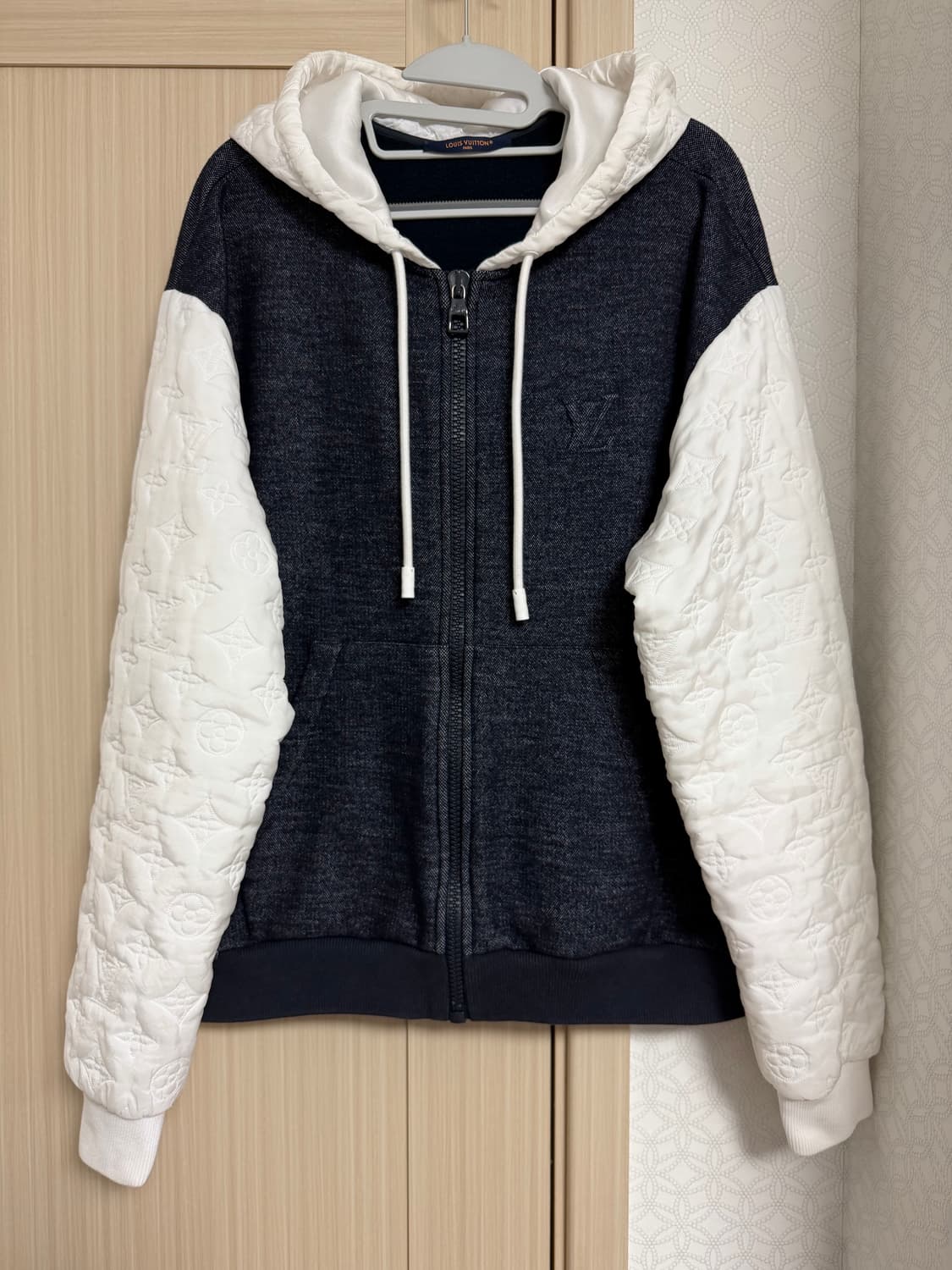 루이비통 모노그램 하이브리드 후드집업 상품이미지1