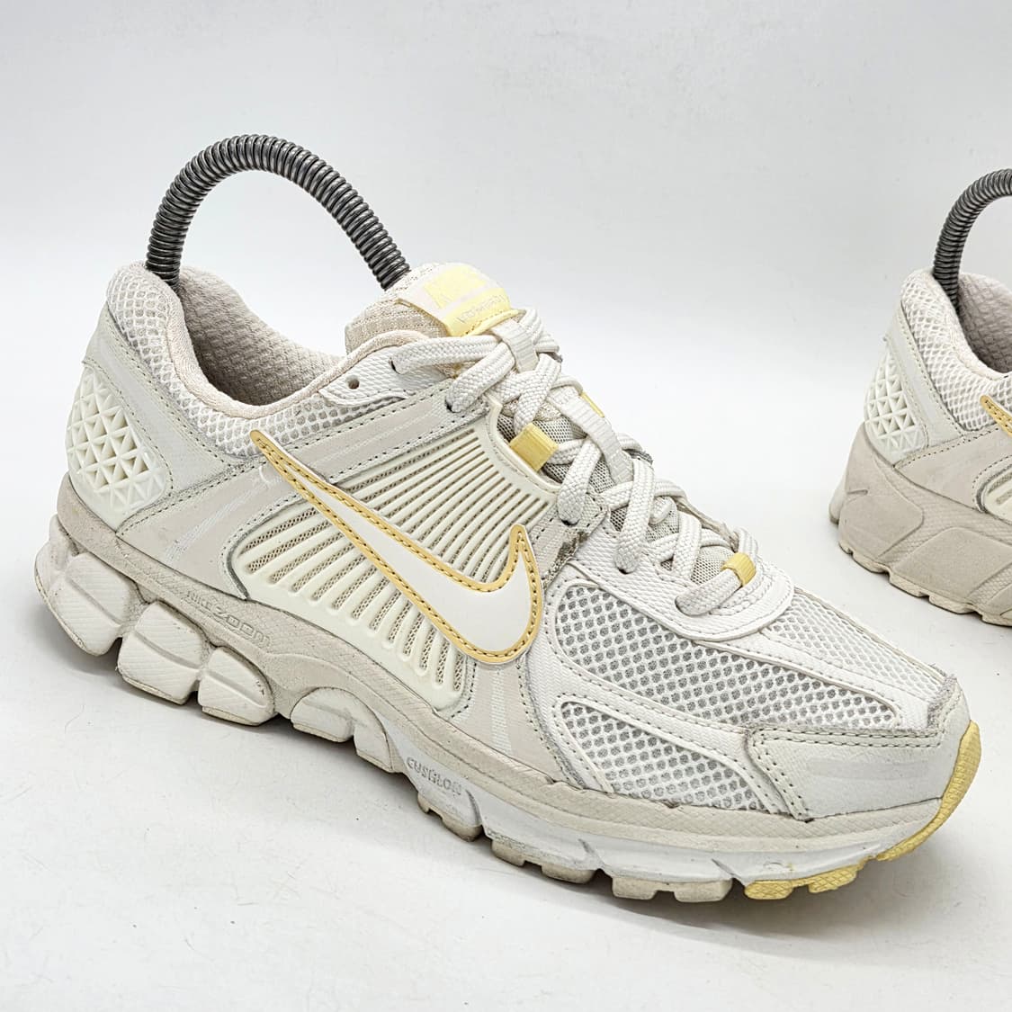 나이키 우먼스 줌 보메로 5 세일 소프트 옐로우 (240) 상품이미지5