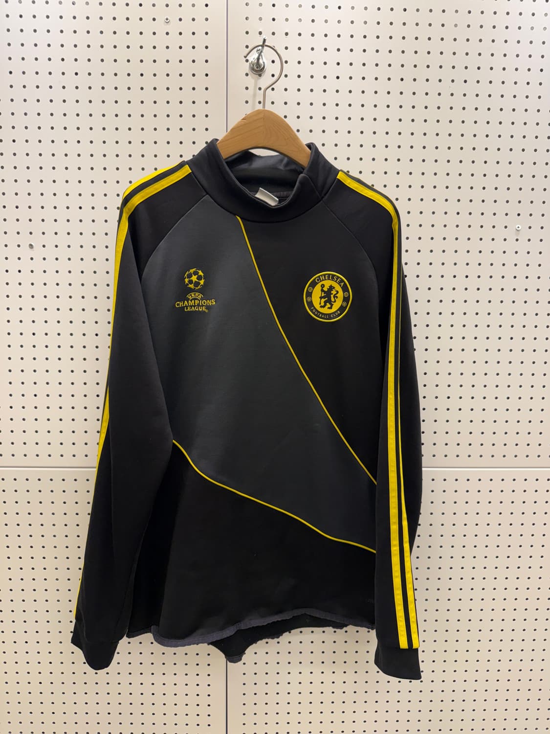 아디다스 첼시 챔피언스리그 트레이닝탑 U1174 상품이미지2