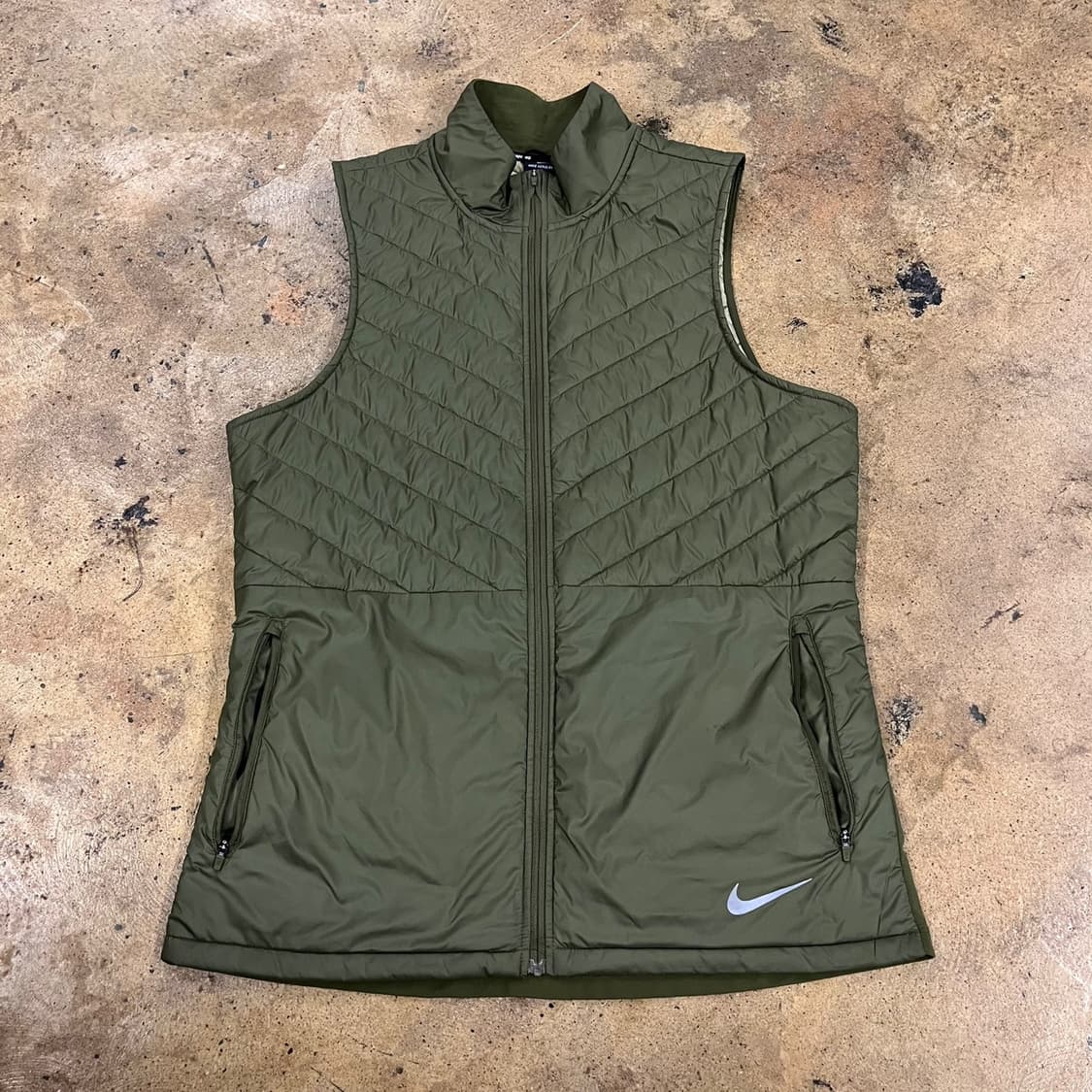 [정품/L] 나이키 퀼팅 패딩 조끼 카키색 b18 상품이미지2