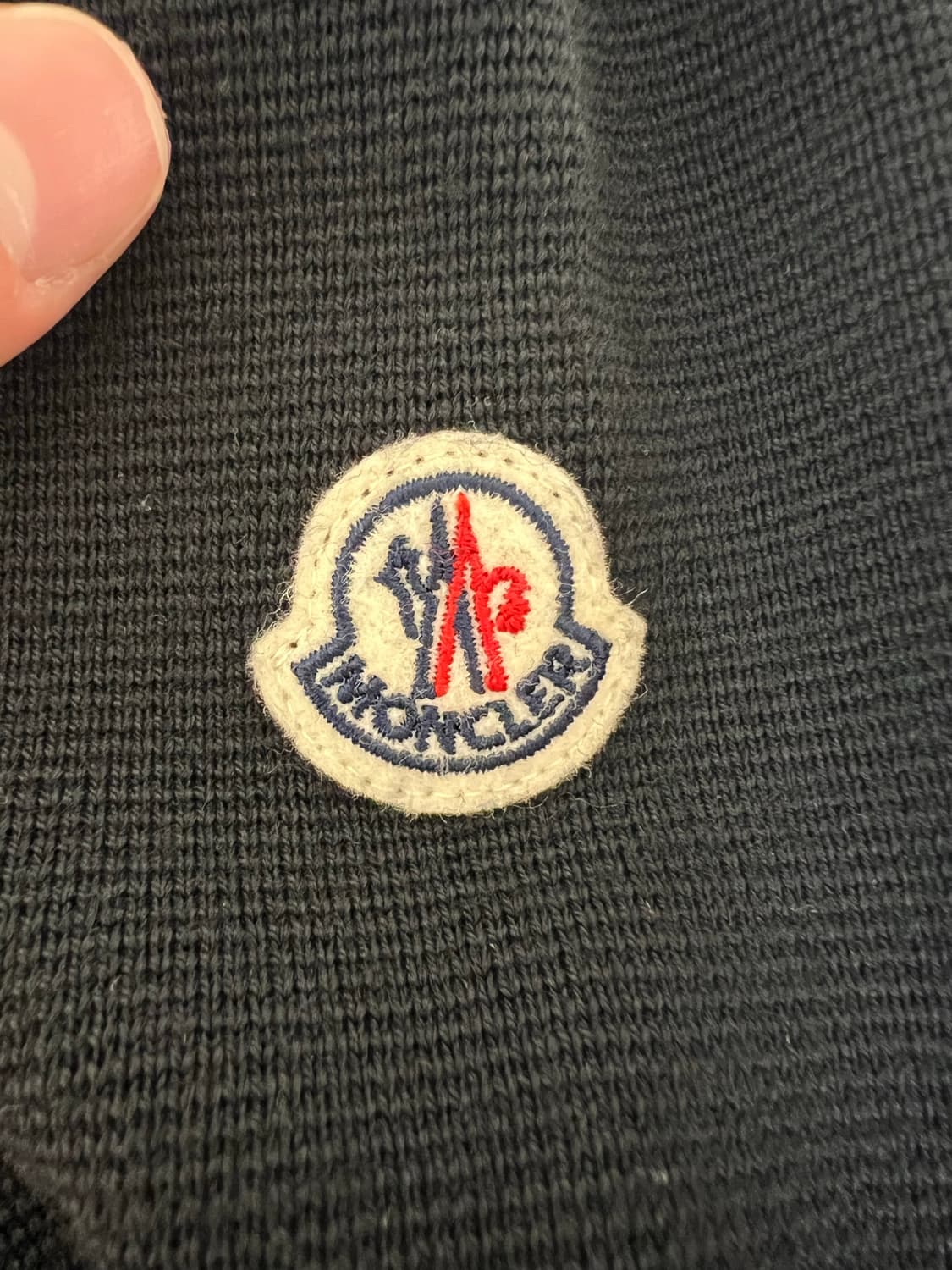 [블랙L/새상품급] 22F/W몽클레어 김현우 니트패딩 트리콧 풀구성 상품이미지3