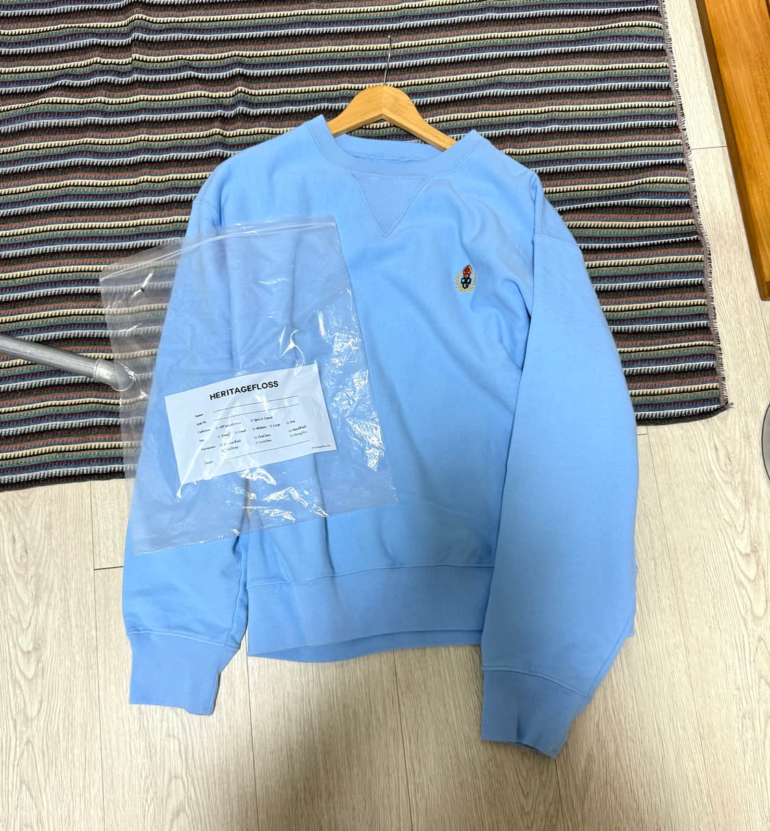 헤리티지플로스 맨투맨 상품이미지1