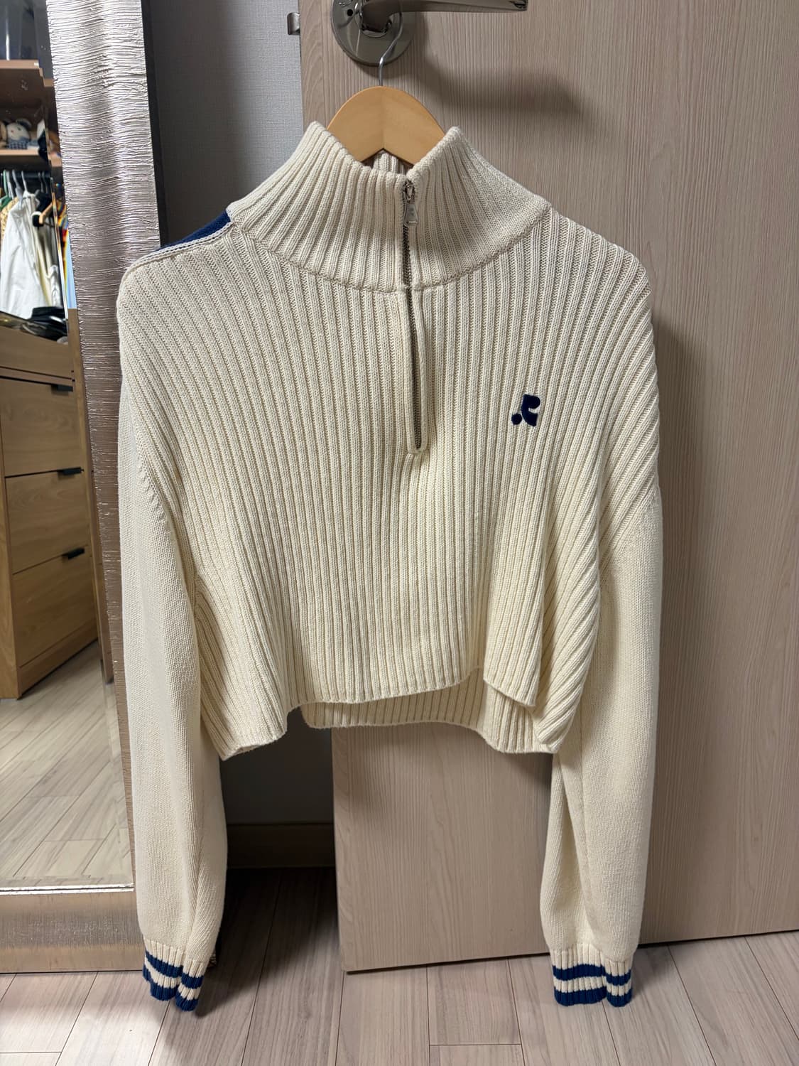 레스트앤레크리에이션 하프넥 크롭 니트 상품이미지3