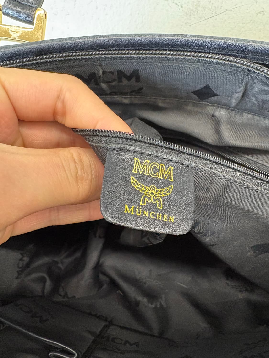MCM 엠씨엠 빈티지 블랙 토트백 상품이미지9