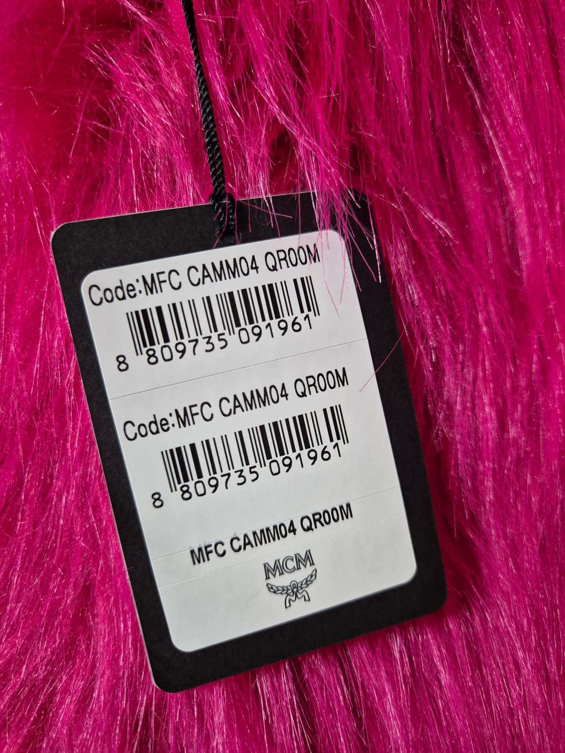 (새제품) MCM 엠씨엠 핫핑크  에코퍼 자켓 털코트 상품이미지6
