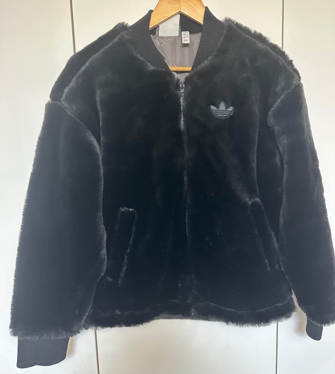 아디다스 블랙 에코퍼 자켓 상품이미지2