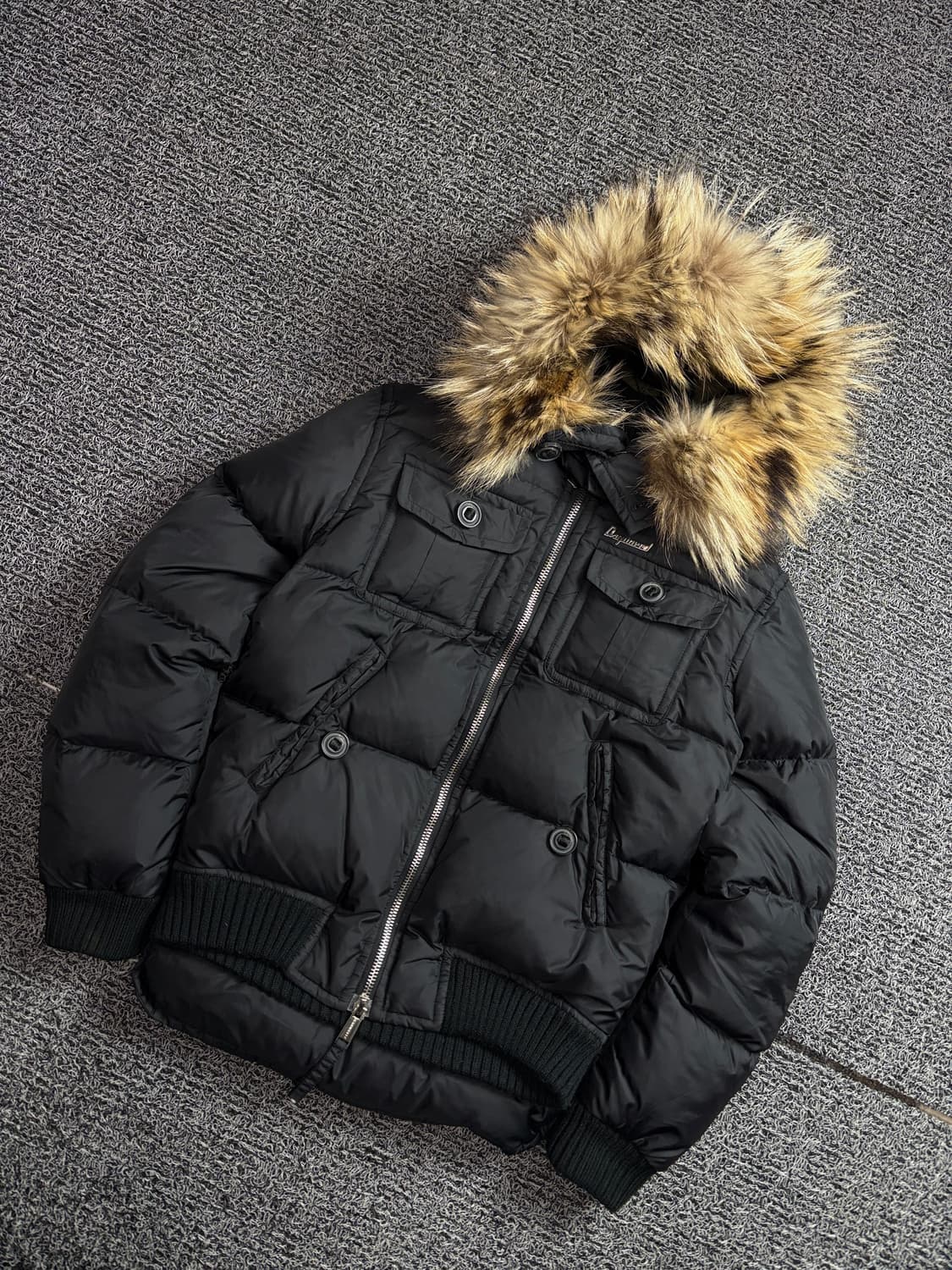 디스퀘어드 y2k 콜마이너 라쿤퍼 다운 숏패딩 2225 상품이미지1