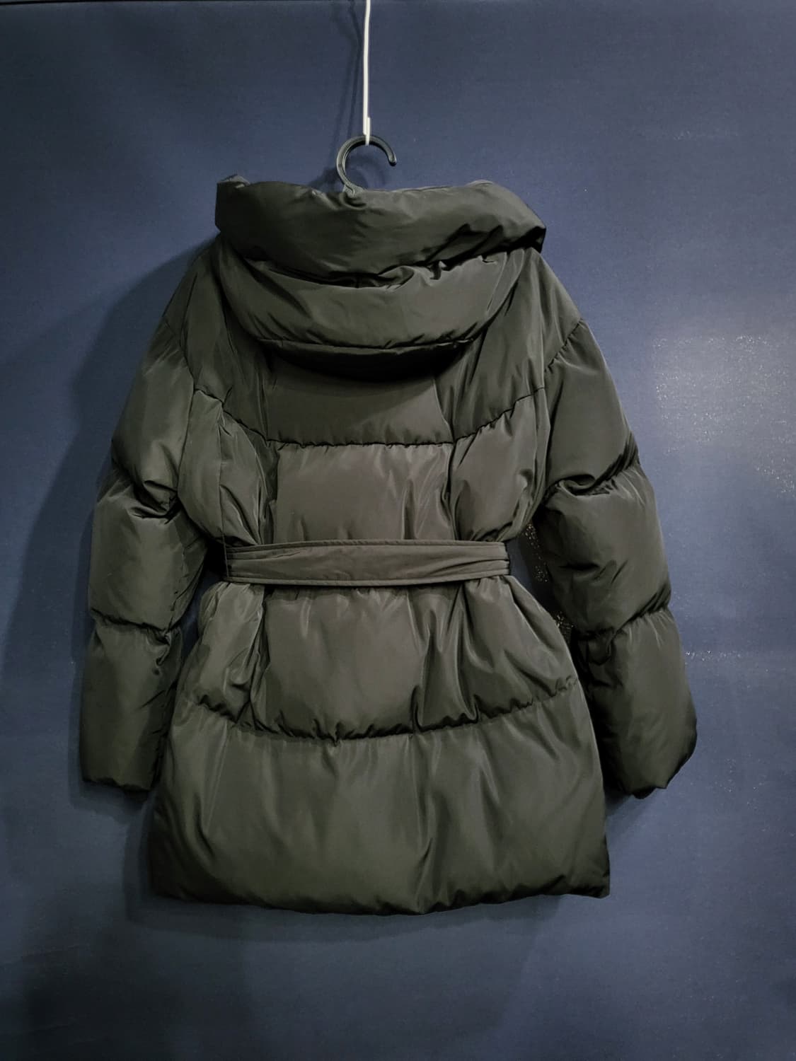 래비티 구스다운 벨트 패딩 상품이미지7