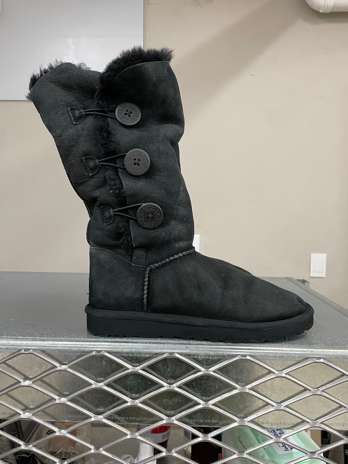 어그 베일리버튼 트리플릿2 250 상품이미지4