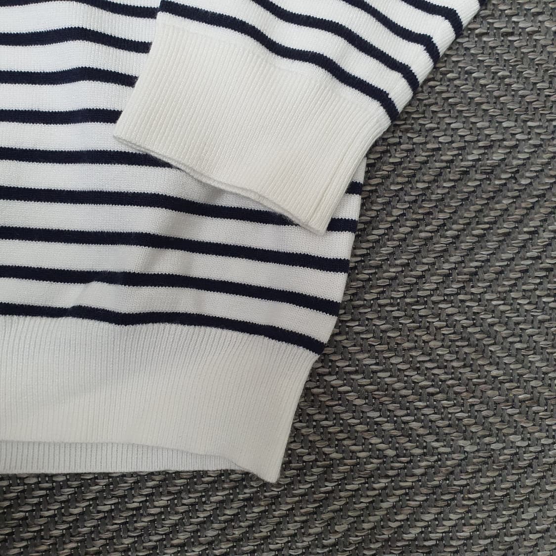 LOGAN 니트 카라티 남자105 상품이미지4